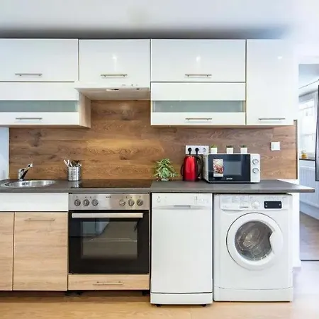 Apartment Cityscape Budget Szoevetseg 4 Budapest