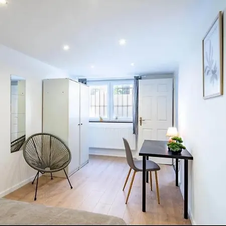 Apartmán Cityscape Budget Szoevetseg 4 *